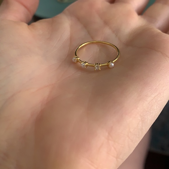 Madewell gold plated pearl and CZ ring - Picture 5 of 6